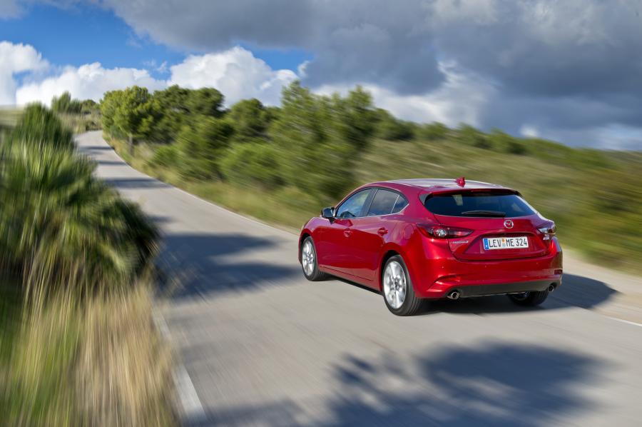  Mazda3 Hatchback 2016 года  (WW) (фото 6 из 37)